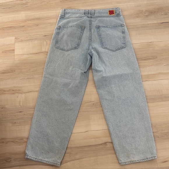 Zumiez Light Wash Relaxed Men's Jeans - Picture 4 of 9